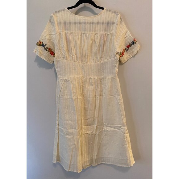 Rolee Cream Button-Down Dress Floral Embroidery Short Sleeves V-Neckline Medium - Picture 2 of 13